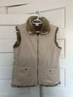Old Navy Tan Faux-Fur Lined Women's Vest